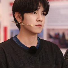 Zhao Yi Bo photo