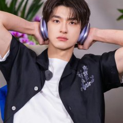 Wow the World Chinese TV Program photo