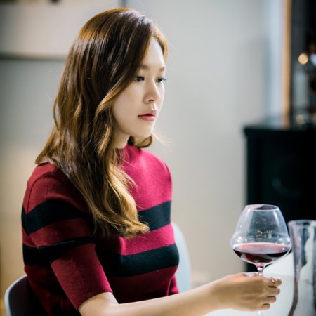 W (2016)
