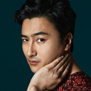 Ahn Jung Hwan (안정환) MyDramaList