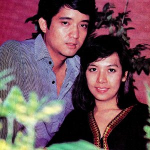 Kaew Klang Dong (1980)