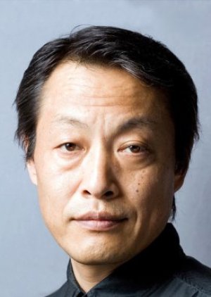 Hisamoto Yoshiro | Okashina Bengoshi: Hatsu Tojo! Okashina Keiji kara Umareta Shin Kikaku Kokeshi Satsujin Jiken