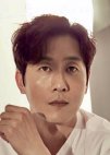 Kim Joo Hyuk di The Truth Di Bawah Film Korea (2016)