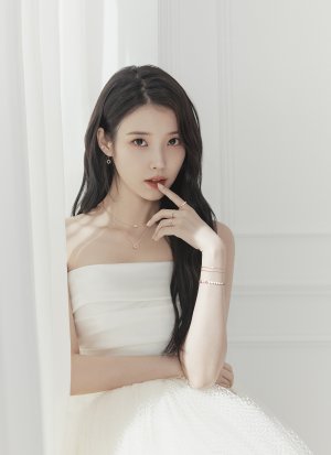 Ying Xin