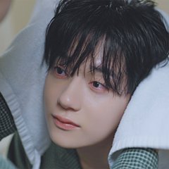 A Shoulder to Cry On (2023) photo