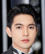 Kem Hussawee Pakrapongpisan