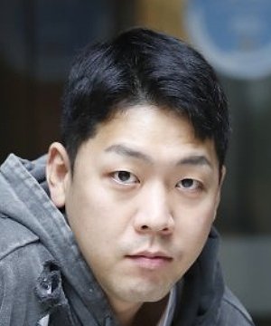 Ki Woong Yang
