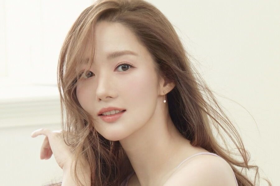 Park Min Young’s Agency Briefly Comments Regarding Her Dating Reports
