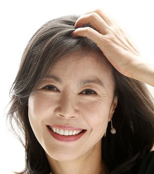 Jin Hee Kyung (진희경) - MyDramaList