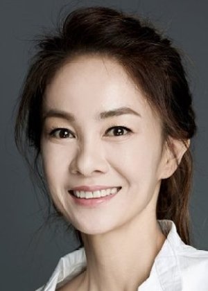 Jang Yoon Jung in Blueming Korean Drama (2022)