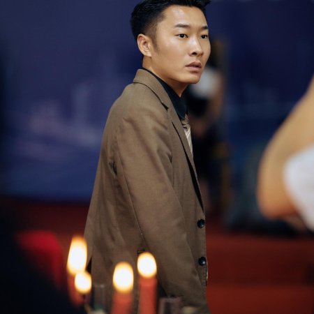 Xiao Shi De Ta Zhi Qian Jin Gui Lai (2024)