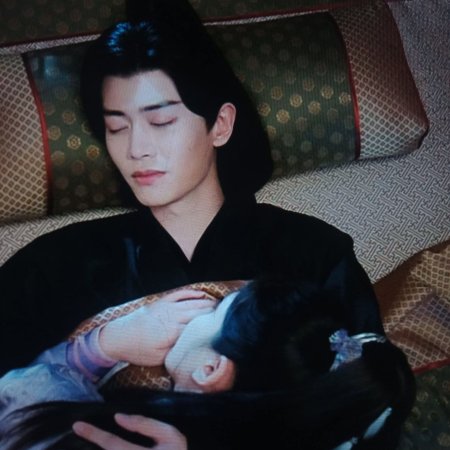 Love and Crown (2025)