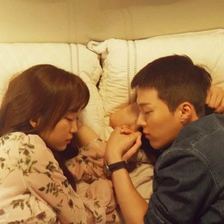 Come and Hug Me (2018)