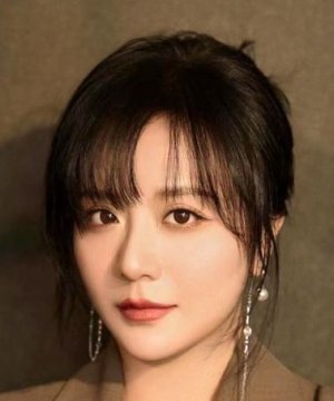 Zhi Min Li