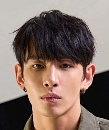 Jun Ya Zhang