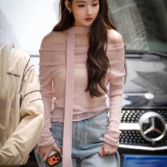 Where Her Hemline Brushed Chinese Drama photo
