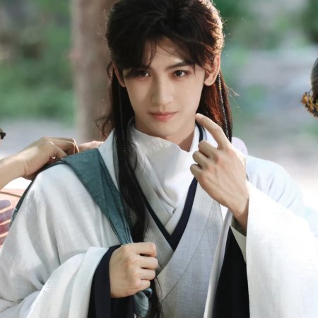 Jin Yue Ling ()