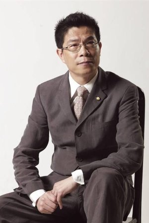 Zhong Jun Wang