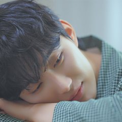 A Shoulder to Cry On (2023) photo