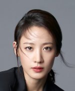 Claudia Kim