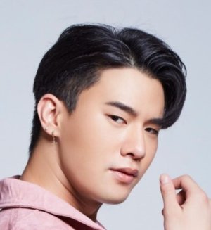 Tarlong Chaipipat Chaiwong Fotoğraf