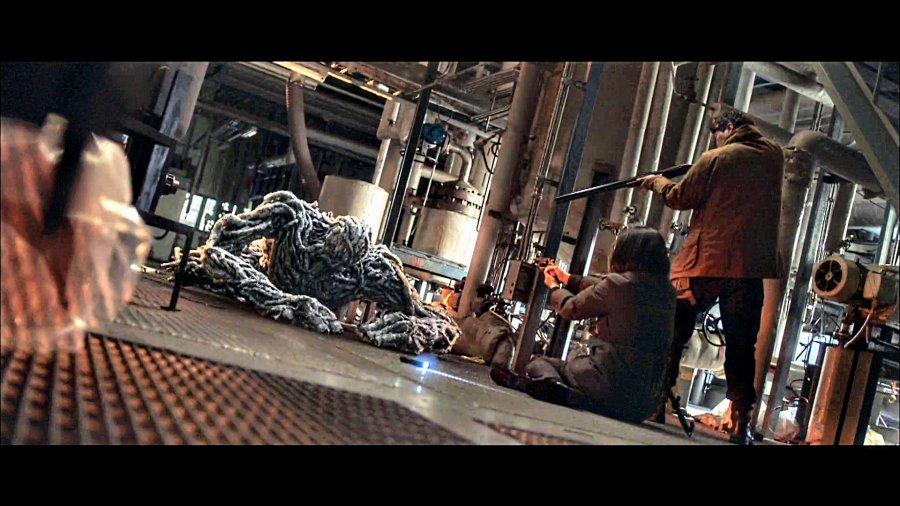 Dark Hole (2021) photo