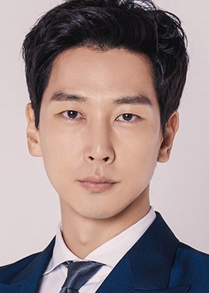 Shim Ji Ho in The All-Round Wife Korean Drama (2021)