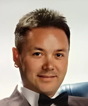 Bextiyar Eziz