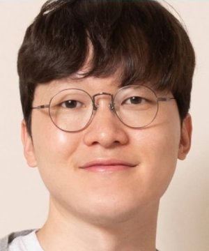 Yong Hwan Kim