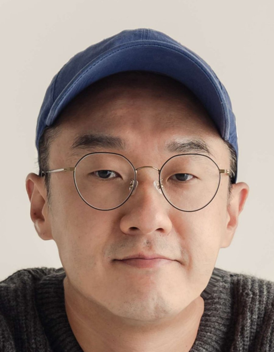 Seung Hun Lee