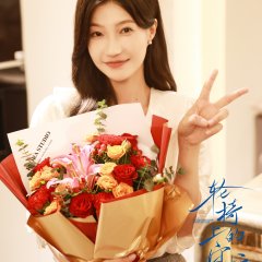 Lun Yi Shang De Shou Hu Shen Chinese Drama(2025) photo