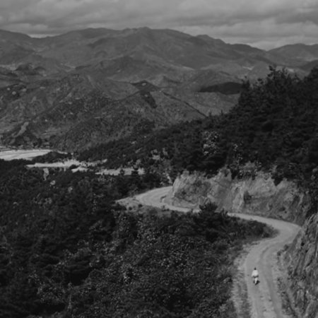 A Hometown in Heart (1949)