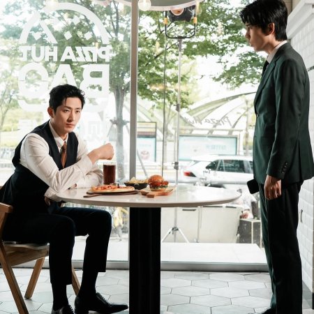 Qi Yue Xin Niang Jing Shi Yin Cang Chu Shen (2025)