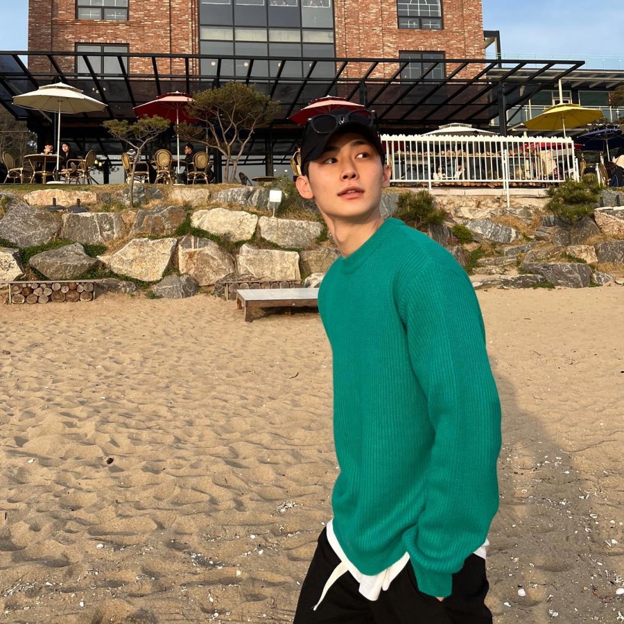 Lee Seung Gyu (1).jpg