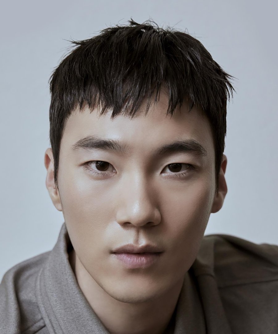 Hong Nae Lee
