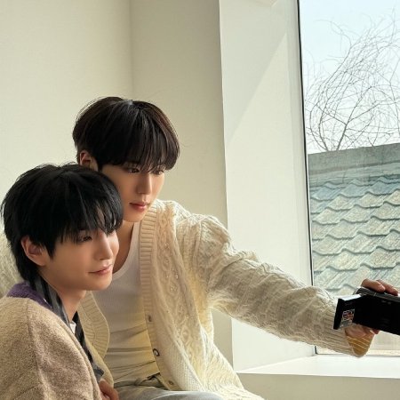 Secret Relationships (2025)