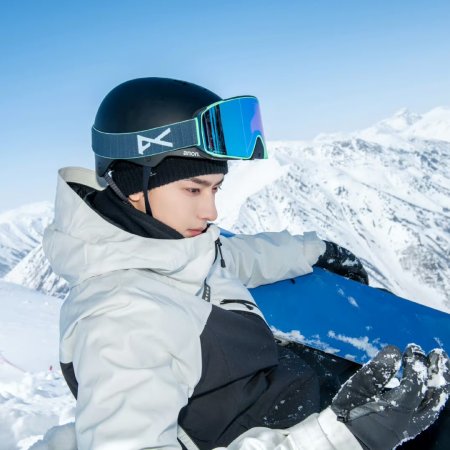 Ski into Love (2025)