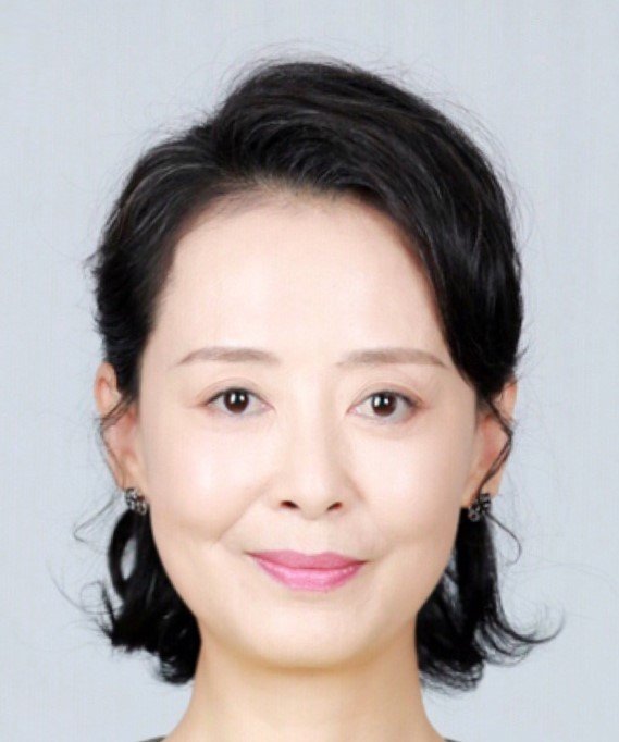 Rui Jia Zhang