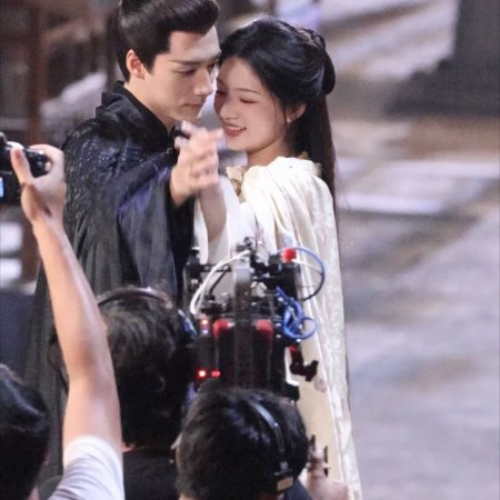 Liang Chen Mei Jin ()