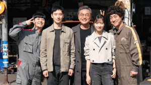 Lee Je Hoon, Pyo Ye Jin, and  Kim Eui Sung will reportedly reunite for Taxi Driver Season 3!