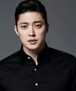 Min Ji Hyuk