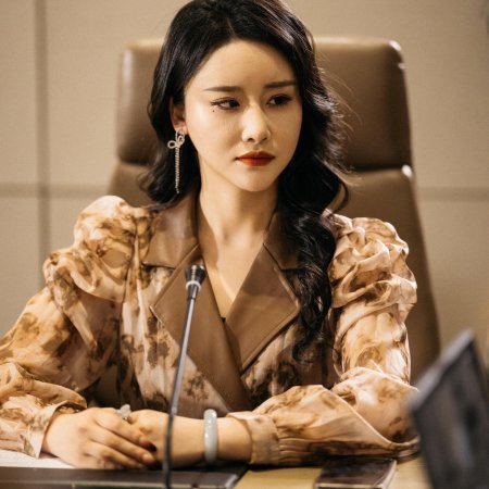 Xiao Shi De Ta Zhi Qian Jin Gui Lai (2024)