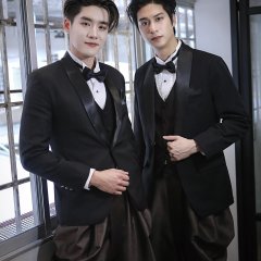 August Vachiravit Paisarnkulwong photo