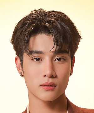 Tthuchh Khummuang