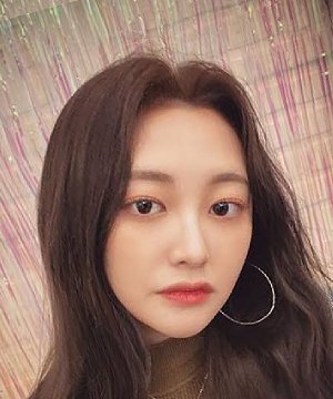 Min Ji Kim