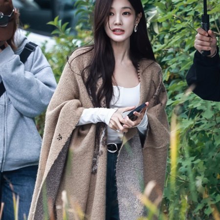 The Vanishing Beauty ()