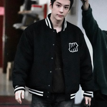 Tian Du Yi Wen Lu ()