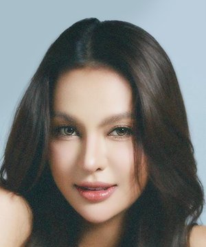 ขุนรักษ์ พีรชาดา