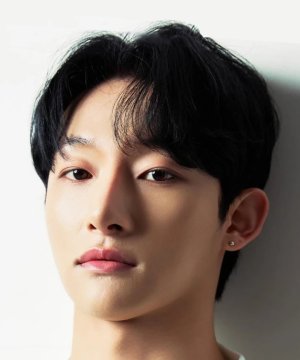 Ha Min Lee