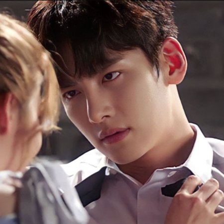 Suspicious Partner (2017)